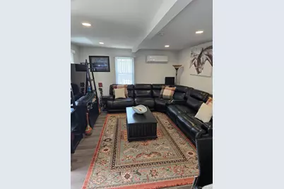 253 Peterson Street, Brentwood, NY 11717 - Photo 5