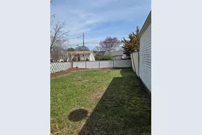 253 Peterson Street, Brentwood, NY 11717 - Photo 27