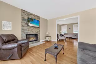 3830 Cranberry Ln, Shrub Oak, NY 10588 - Photo 11