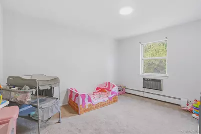 198 Doxbury Lane, Suffern, NY 10901 - Photo 15