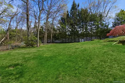 20 Hemingway Drive, Dix Hills, NY 11746 - Photo 31