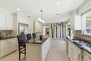 20 Hemingway Dr, Dix Hills, NY 11746 - Photo 9