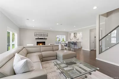 159 Rivendell Court, Melville, NY 11747 - Photo 19
