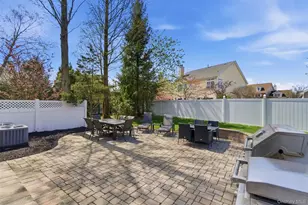 159 Rivendell Ct, Melville, NY 11747 - Photo 39