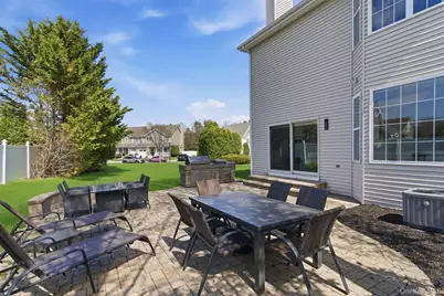 159 Rivendell Court, Melville, NY 11747 - Photo 37