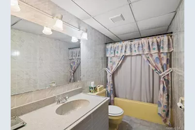 1241 Terry Road, Ronkonkoma, NY 11779 - Photo 21