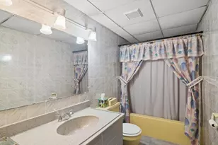 1241 Terry Rd, Ronkonkoma, NY 11779 - Photo 21
