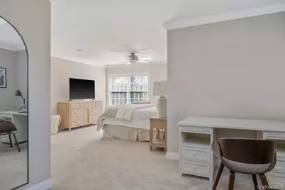 456 Village Oaks Lane, Babylon, NY 11702 - Photo 23