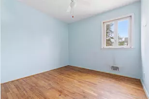 112-14 180th St, Addisleigh Park, NY 11433 - Photo 13