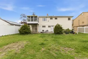 112-14 180th St, Addisleigh Park, NY 11433 - Photo 21