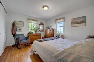16 Ria Dr, White Plains, NY 10605 - Photo 11