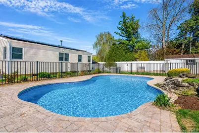 46 Sheldon Place, Commack, NY 11725 - Photo 27