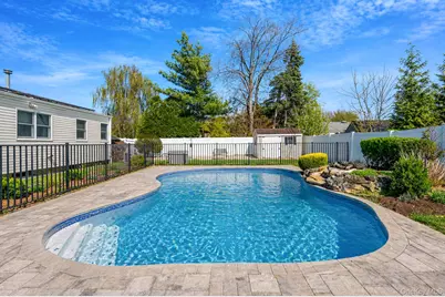 46 Sheldon Place, Commack, NY 11725 - Photo 25