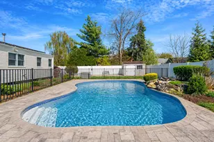 46 Sheldon Pl, Commack, NY 11725 - Photo 25