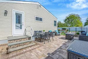 46 Sheldon Pl, Commack, NY 11725 - Photo 21
