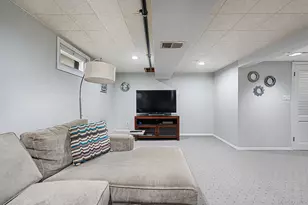 46 Sheldon Pl, Commack, NY 11725 - Photo 19