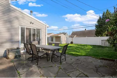 42 Haven Lane, Levittown, NY 11756 - Photo 29
