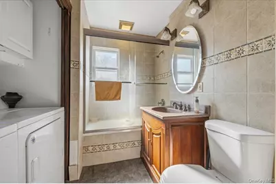 42 Haven Lane, Levittown, NY 11756 - Photo 13