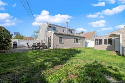 42 Haven Lane, Levittown, NY 11756 - Photo 31