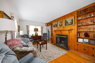 31 Kingston Ave, Poughkeepsie, NY 12603 - Photo 3