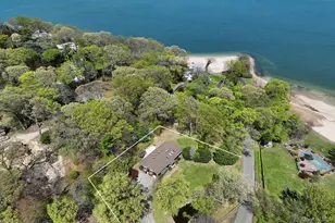 15 Mariners Ct, Centerport, NY 11721 - Photo 35