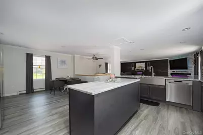 41 Martin Drive, Poughkeepsie, NY 12603 - Photo 9