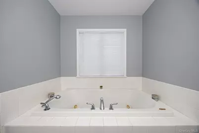 41 Martin Drive, Poughkeepsie, NY 12603 - Photo 15