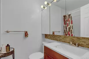 241-70 Oak Park Dr, Little Neck, NY 11362 - Photo 11
