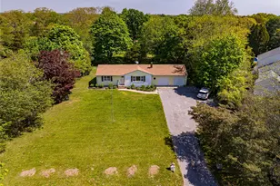 27 Sunset Ave, East Quogue, NY 11942 - Photo 23