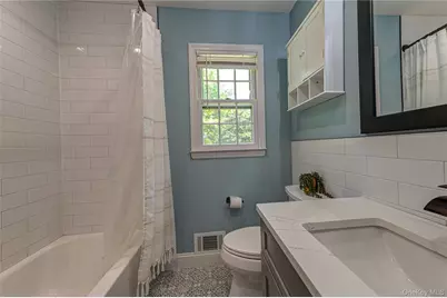27 Sunset Avenue, East Quogue, NY 11942 - Photo 17