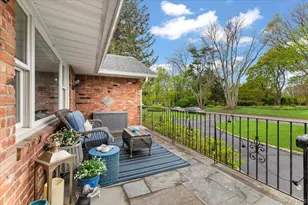 11 Beaver Dr, Bayville, NY 11709 - Photo 5