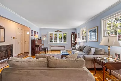 80 Russell Road, Garden City, NY 11530 - Photo 5