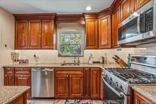 80 Russell Rd, Garden City, NY 11530 - Photo 7