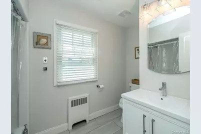 61 Cleveland Avenue, Glen Head, NY 11545 - Photo 17