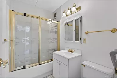 175 Maple Avenue #3G, Westbury, NY 11590 - Photo 23