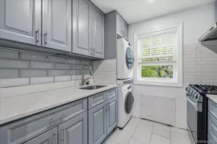 224-14 Kingsbury Ave, Bayside, NY 11364 - Photo 15