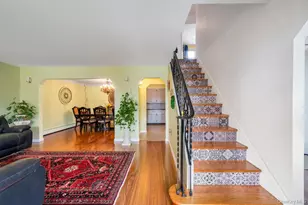 104 Saddle Ln, Levittown, NY 11756 - Photo 7