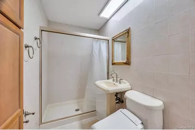 104 Saddle Lane, Levittown, NY 11756 - Photo 11