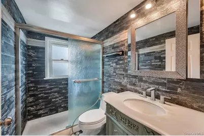 104 Saddle Lane, Levittown, NY 11756 - Photo 21