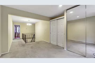 47 Carriage Road, Roslyn, NY 11576 - Photo 17