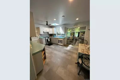 29 Maryland Boulevard, Hampton Bays, NY 11946 - Photo 5