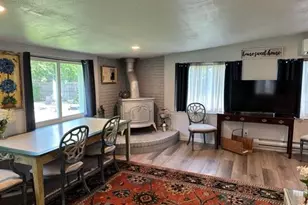 29 Maryland Blvd, Hampton Bays, NY 11946 - Photo 5