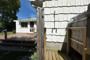 29 Maryland Blvd, Hampton Bays, NY 11946 - Photo 11