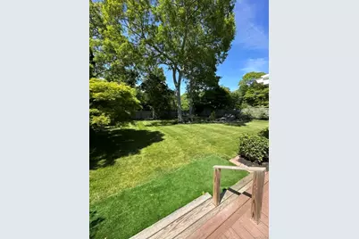 29 Maryland Boulevard, Hampton Bays, NY 11946 - Photo 13