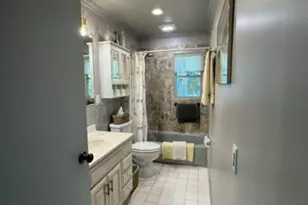 29 Maryland Blvd, Hampton Bays, NY 11946 - Photo 9
