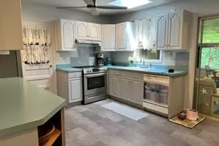 29 Maryland Blvd, Hampton Bays, NY 11946 - Photo 3