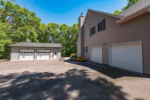 22 Cricket Ct, Wading River, NY 11792 - Photo 25