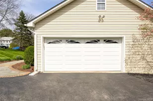 6 Grapevine Pl, Poughkeepsie, NY 12603 - Photo 23