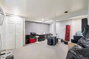 283 Hawthorne Ave, Uniondale, NY 11553 - Photo 21