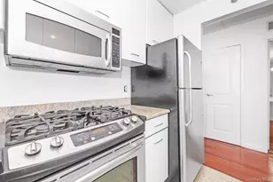 4 Martine Ave, White Plains, NY 10606 - Photo 11